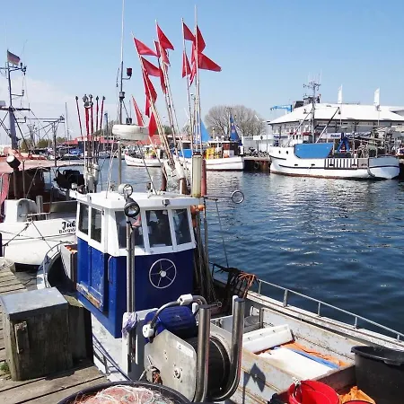 Inselidylle Saltkrokan Tatil Evi *